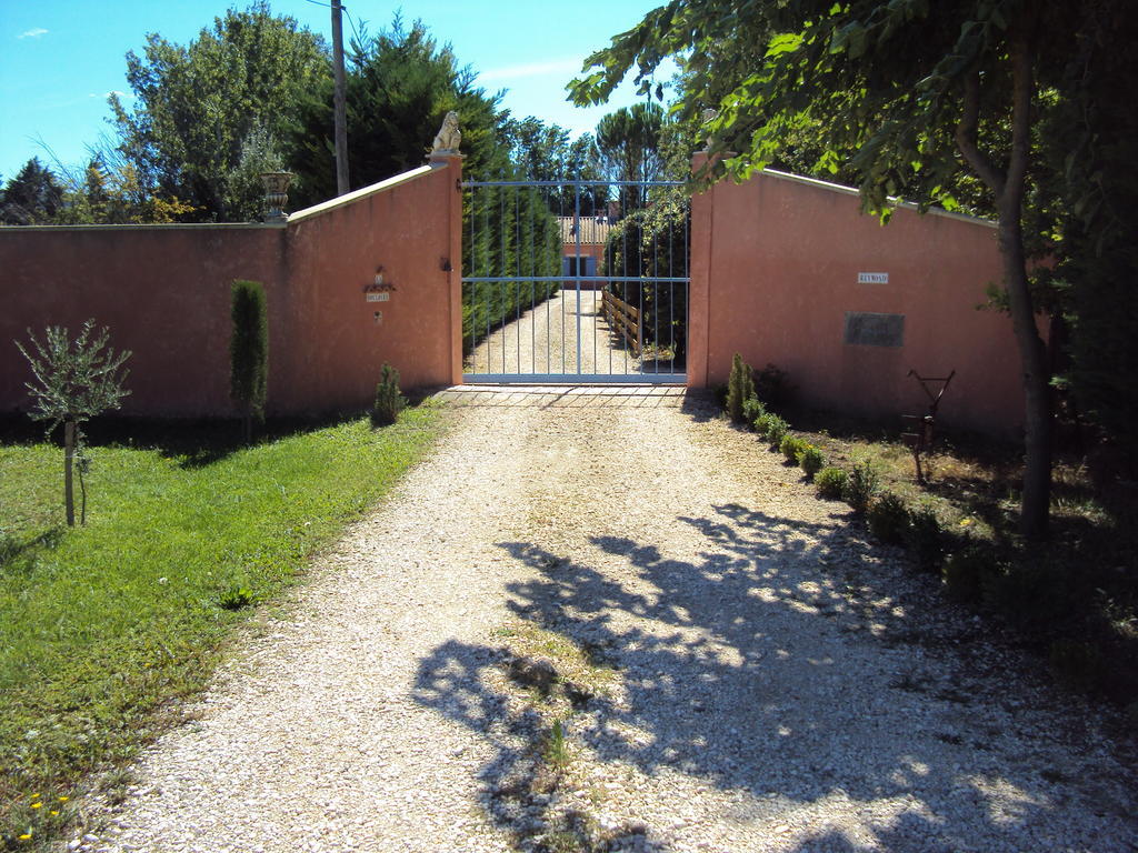 Maison D'Hotes La Douloire Pernes-les-Fontaines Rom bilde